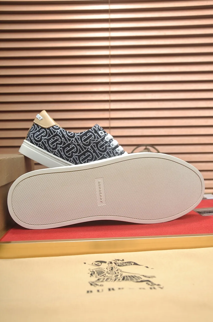Men's shoes💰480💶[Burberry] (cowhide lining) classic low-top sneakers｜Imported cowhide with classic plaid fabric｜Cow leather lining｜Original outsole｜Fine workmanship and comfortable to wear Size: 38-44 (customized at 45)